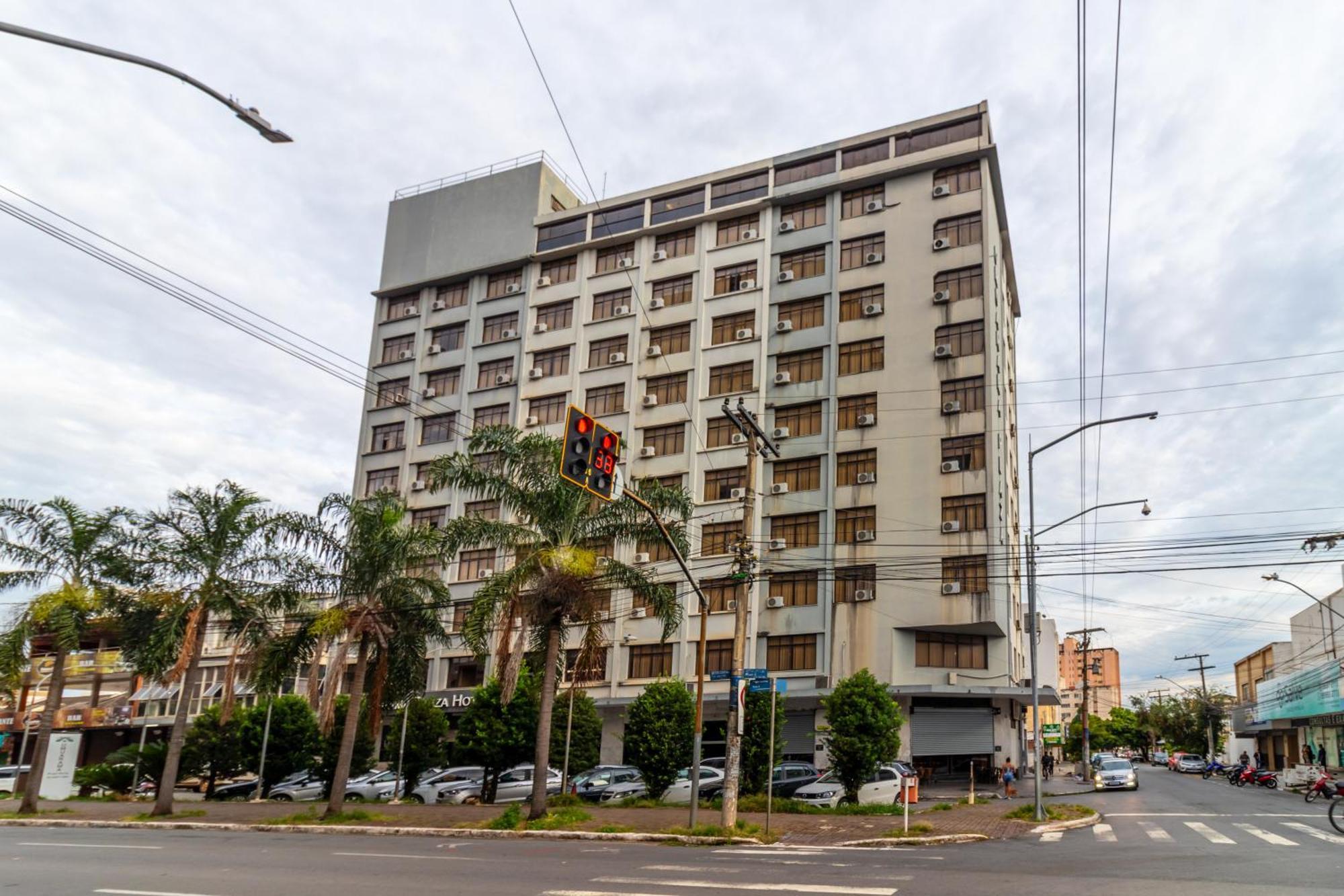 Umuarama Plaza By Castelo Itaipava 3*
