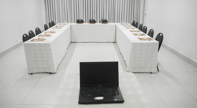 Hotel Umuarama Plaza By Castelo Itaipava Goiânia